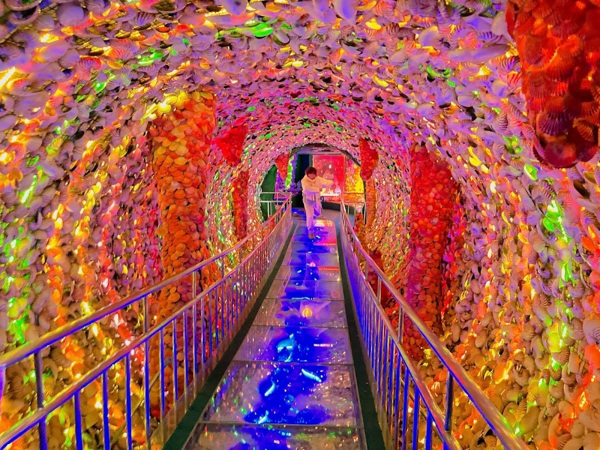 TAKESHIMA FANTASY MUSEUM