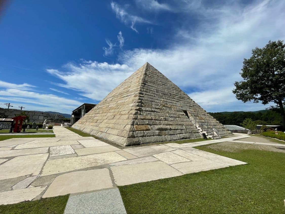 Stone Museum Hakusekikan